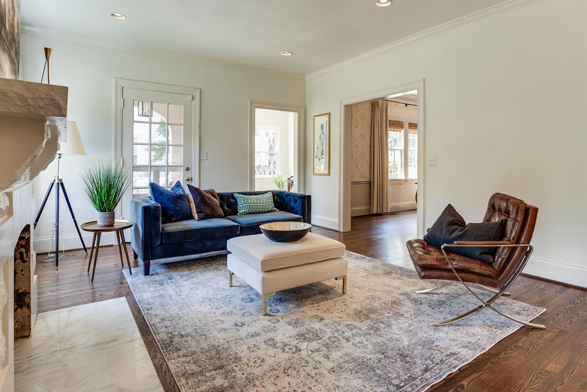 3904 Valley Road Nashville, TN 37205 - Photo 2 of 25 a living room with furniture and wooden floor