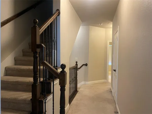 a view of a livingroom with a ceiling fan
