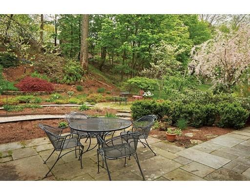 264 Mason Terrace Brookline, MA 02446 - Photo 9 of 11