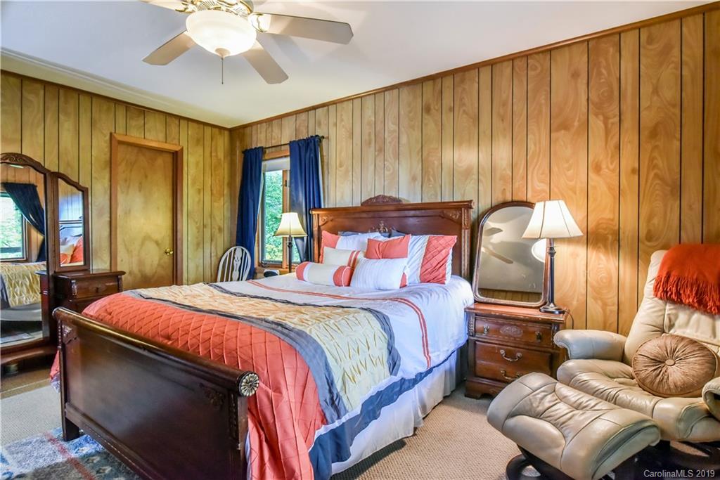 42 Buck House Road Mars Hill, NC 28754 - Photo 14 of 47 Gallery Image 14