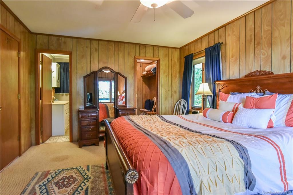 42 Buck House Road Mars Hill, NC 28754 - Photo 16 of 47 Gallery Image 16