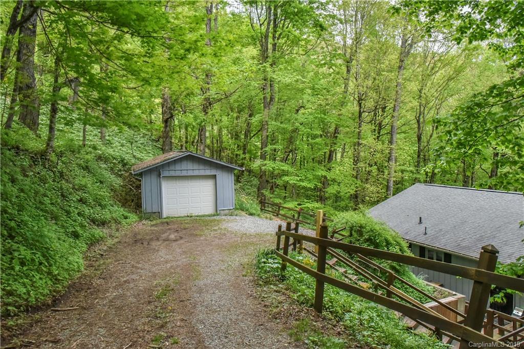 42 Buck House Road Mars Hill, NC 28754 - Photo 3 of 47 Gallery Image 3