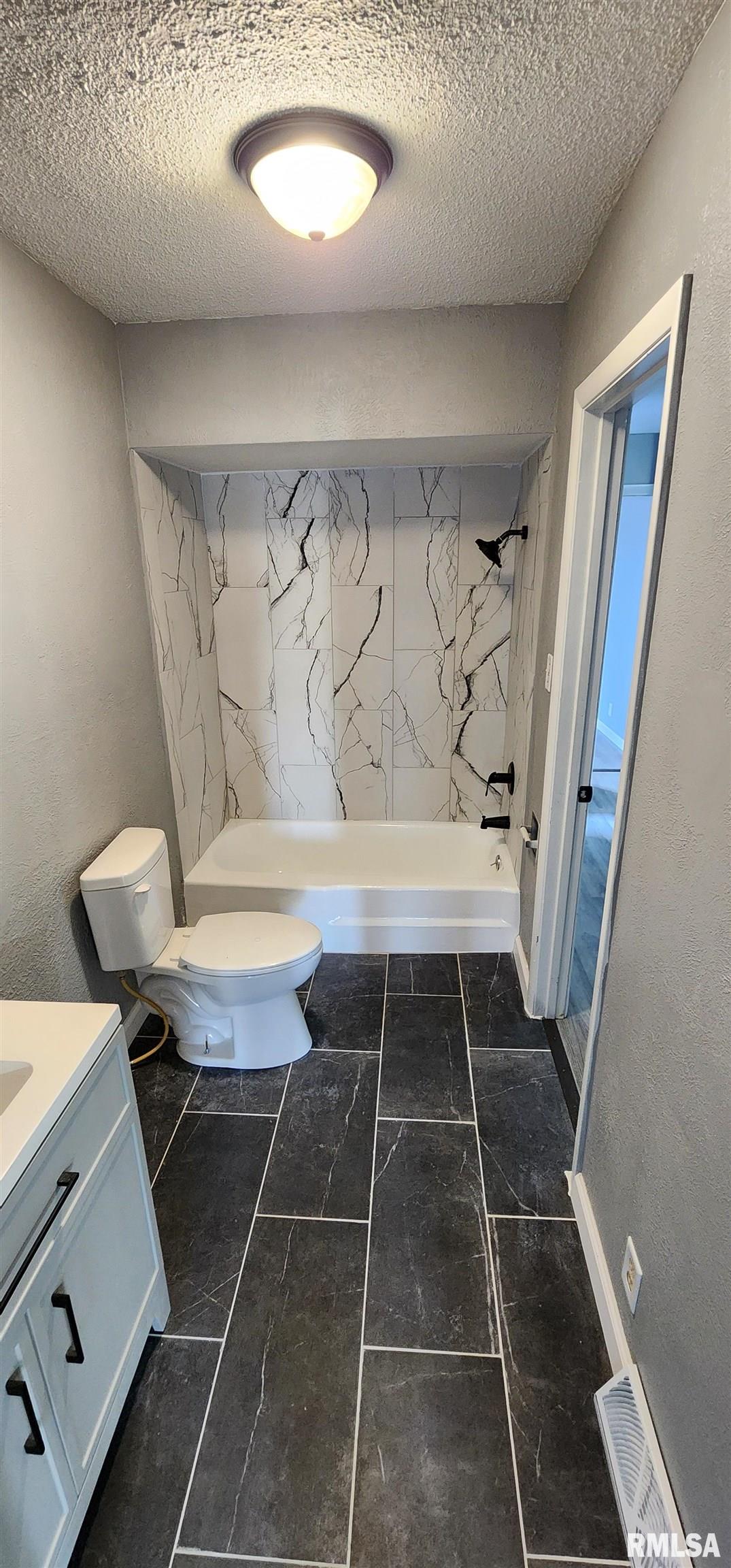 2708 South Walnut Street Springfield, IL 62704 - Photo 13 of 36 Gallery Image 13