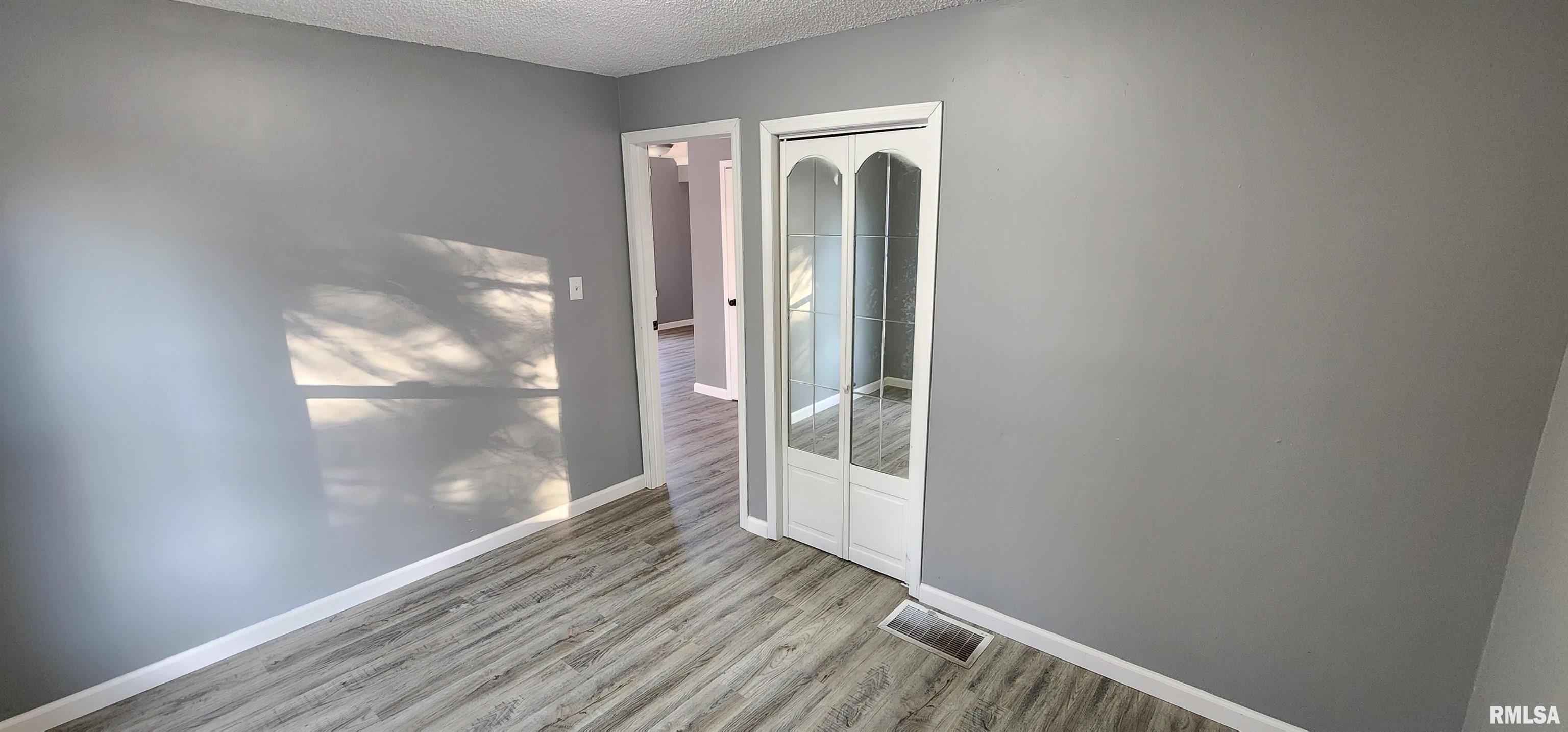 2708 South Walnut Street Springfield, IL 62704 - Photo 22 of 36 Gallery Image 22