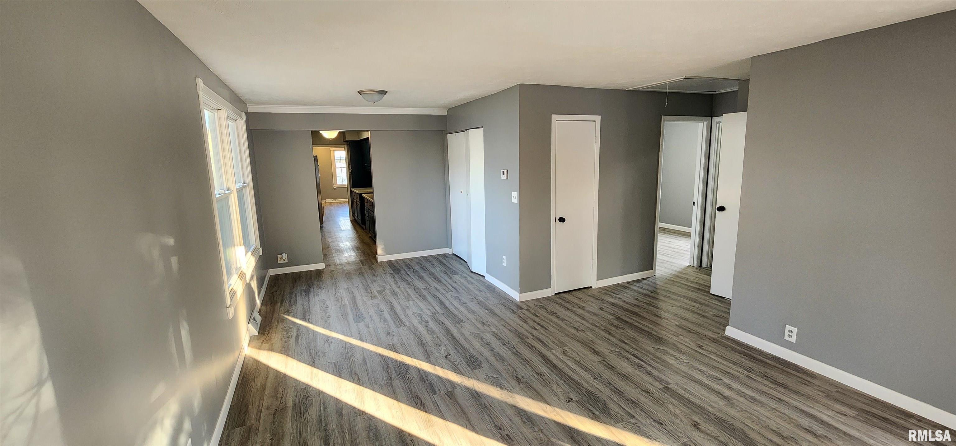 2708 South Walnut Street Springfield, IL 62704 - Photo 4 of 36 Gallery Image 4