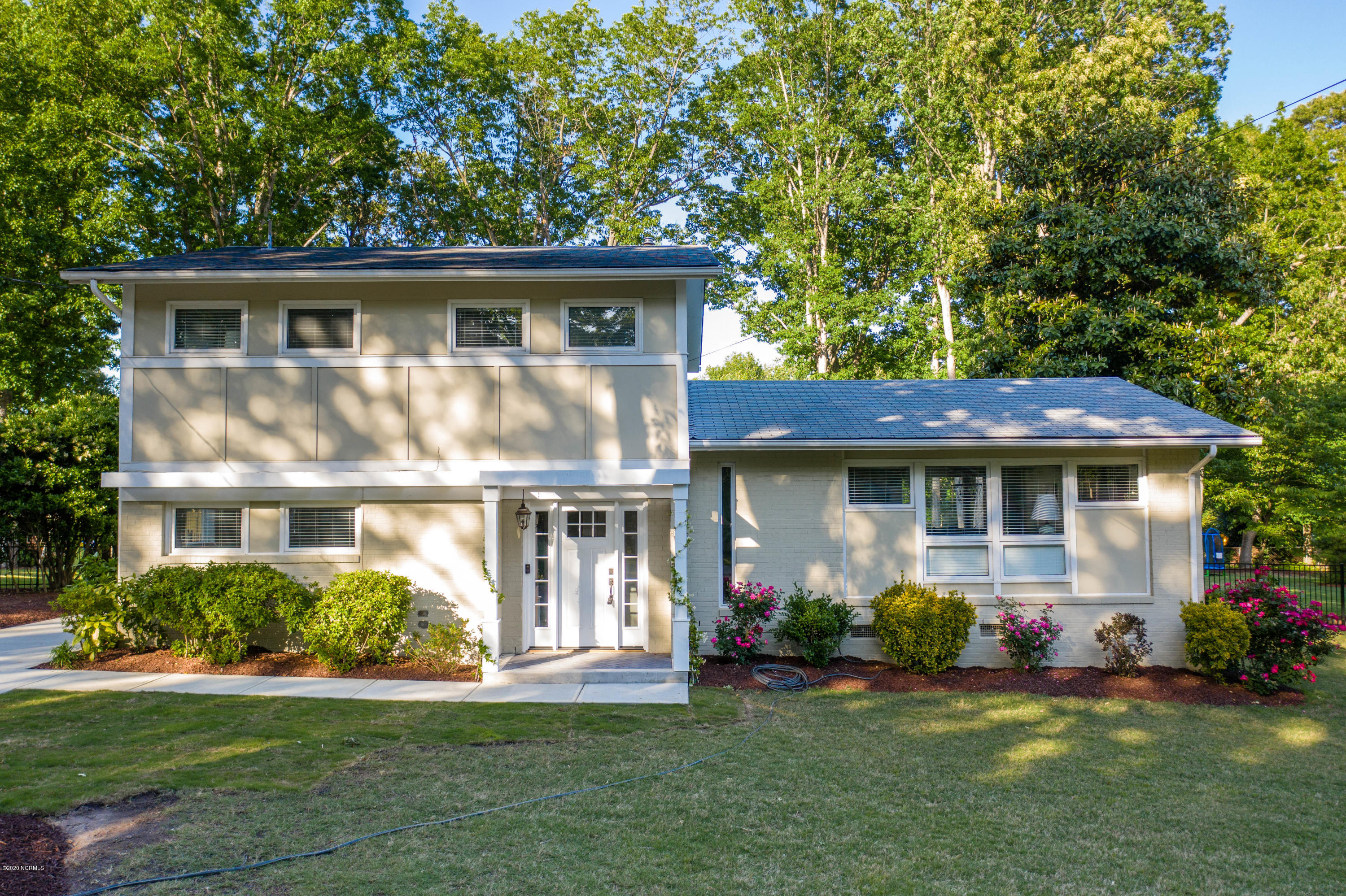 4512 Drexel Drive Raleigh, NC 27609 - Photo 4 of 59 4512 Drexel Dr-4