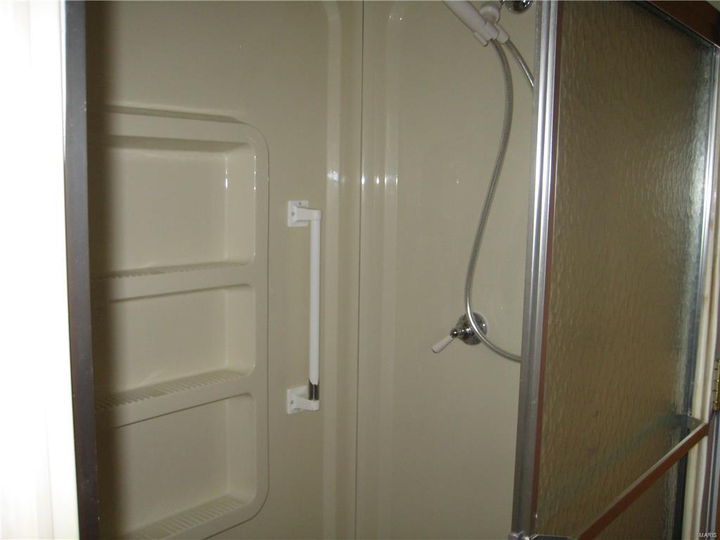 1309 Milton Road Alton, IL 62002 - Photo 13 of 18 Gallery Image 13