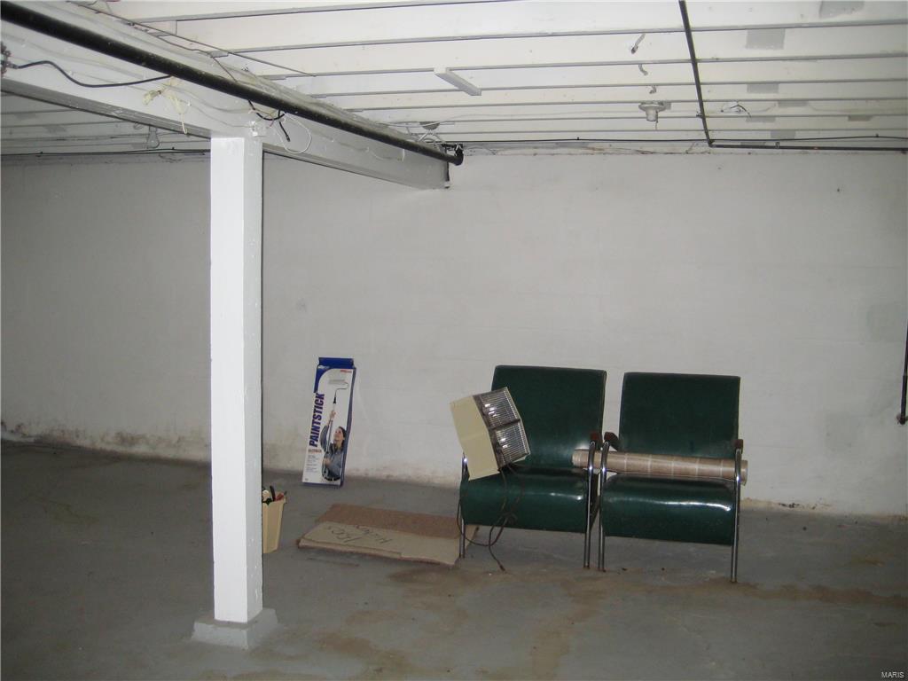 1309 Milton Road Alton, IL 62002 - Photo 14 of 18 Gallery Image 14