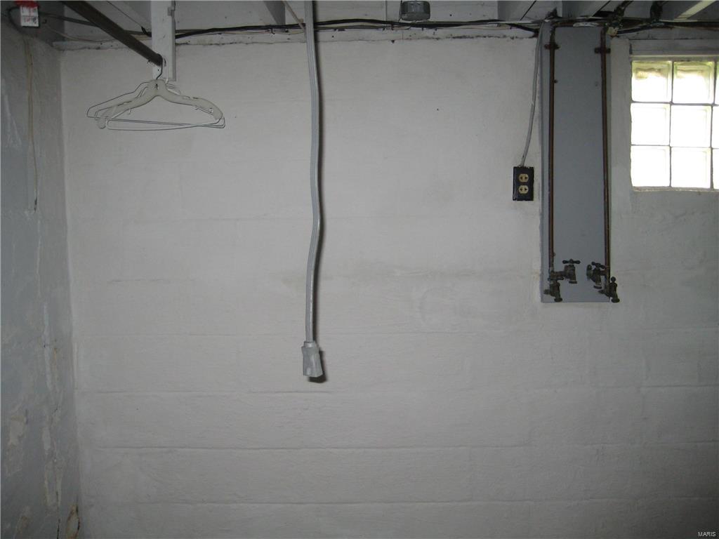 1309 Milton Road Alton, IL 62002 - Photo 15 of 18 Gallery Image 15