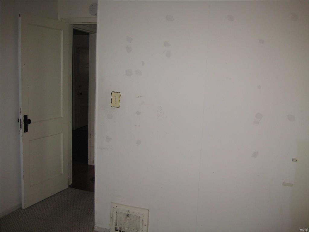 1309 Milton Road Alton, IL 62002 - Photo 9 of 18 Gallery Image 9