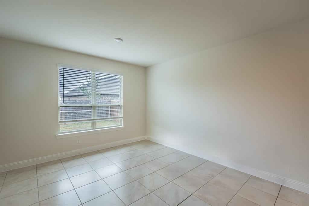 2808 Grizzly Road Aubrey, TX 76227 - Photo 10 of 25