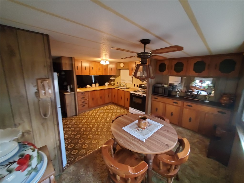 59 Lane A Coventry, RI 02816 - Photo 3 of 23 Gallery Image 3