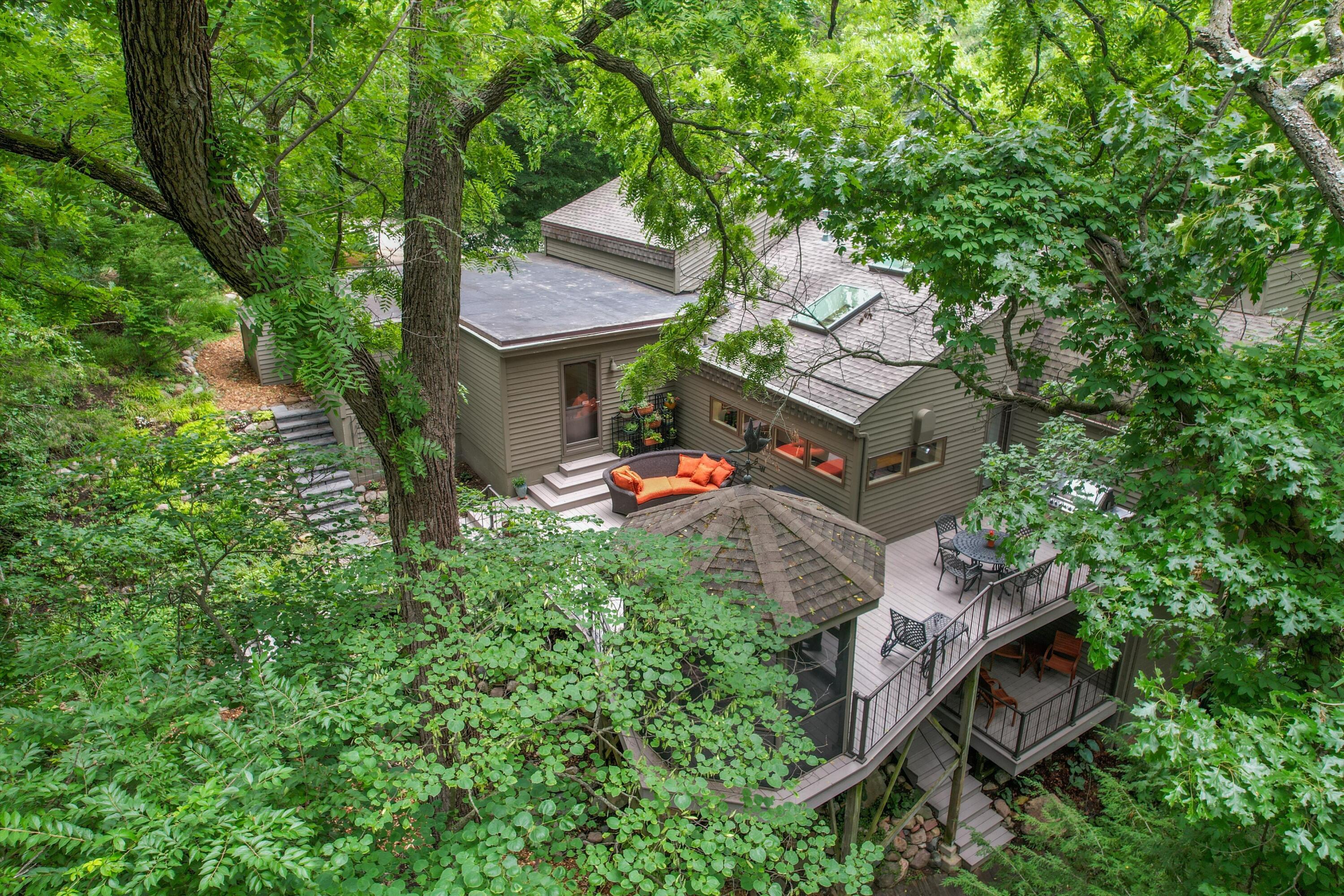 815 Green Road Ann Arbor, MI 48105 - Photo 1 of 85 815 Green Road
