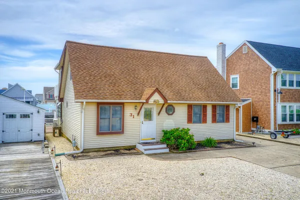 $2,200 | 31 Peggy Lane, Manahawkin, NJ 08050