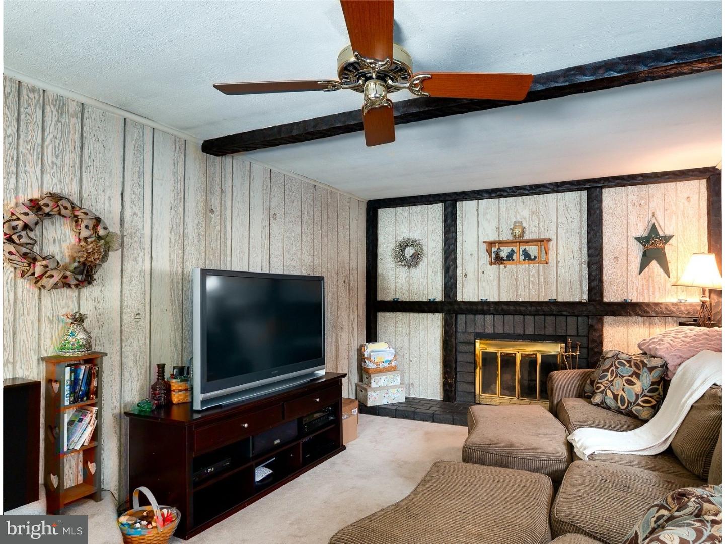 9 Rockland Road Ewing, NJ 08638 - Photo 2 of 24 Family Room