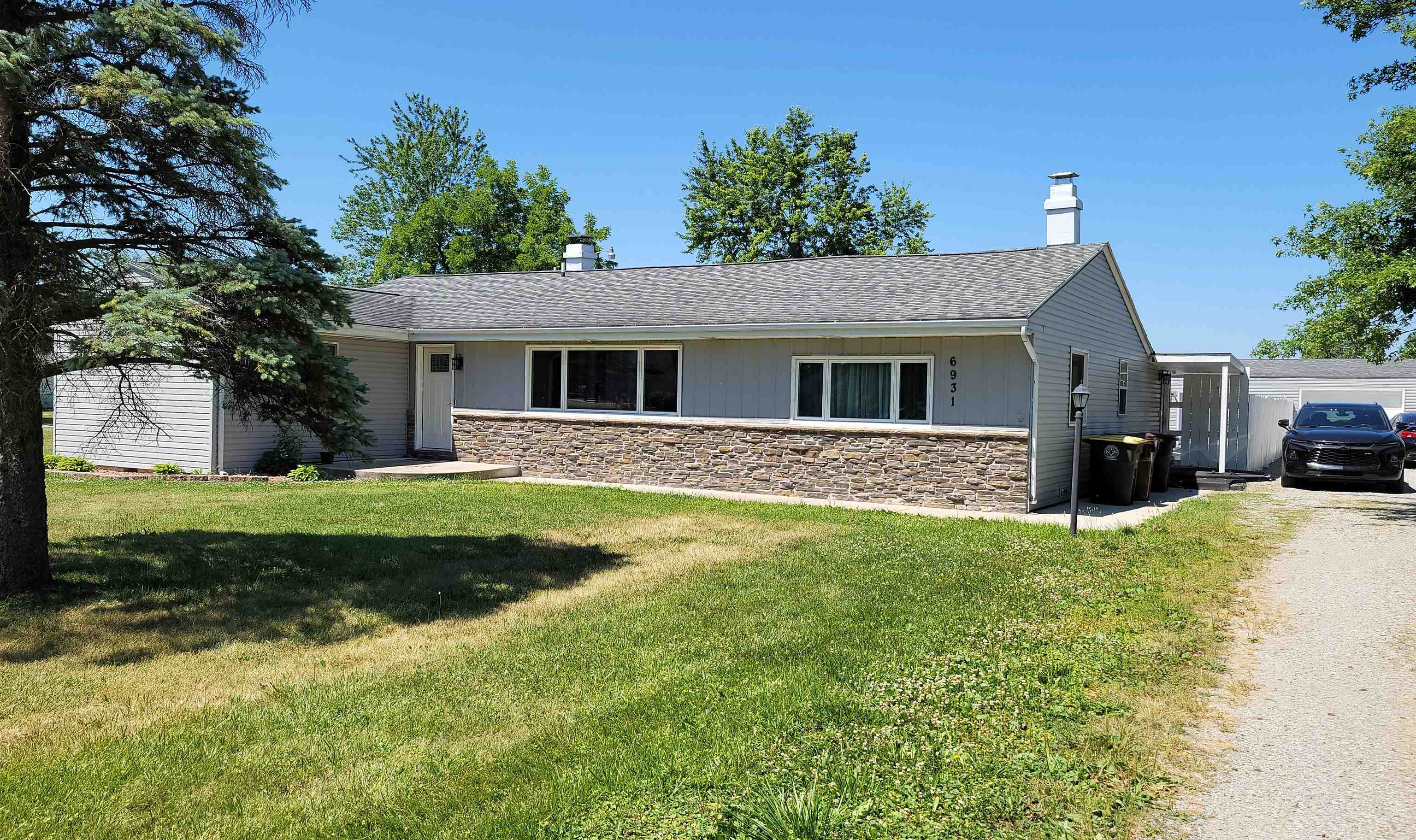 6931 Hazelett Road Fort Wayne, IN 46835 - Photo 1 of 22