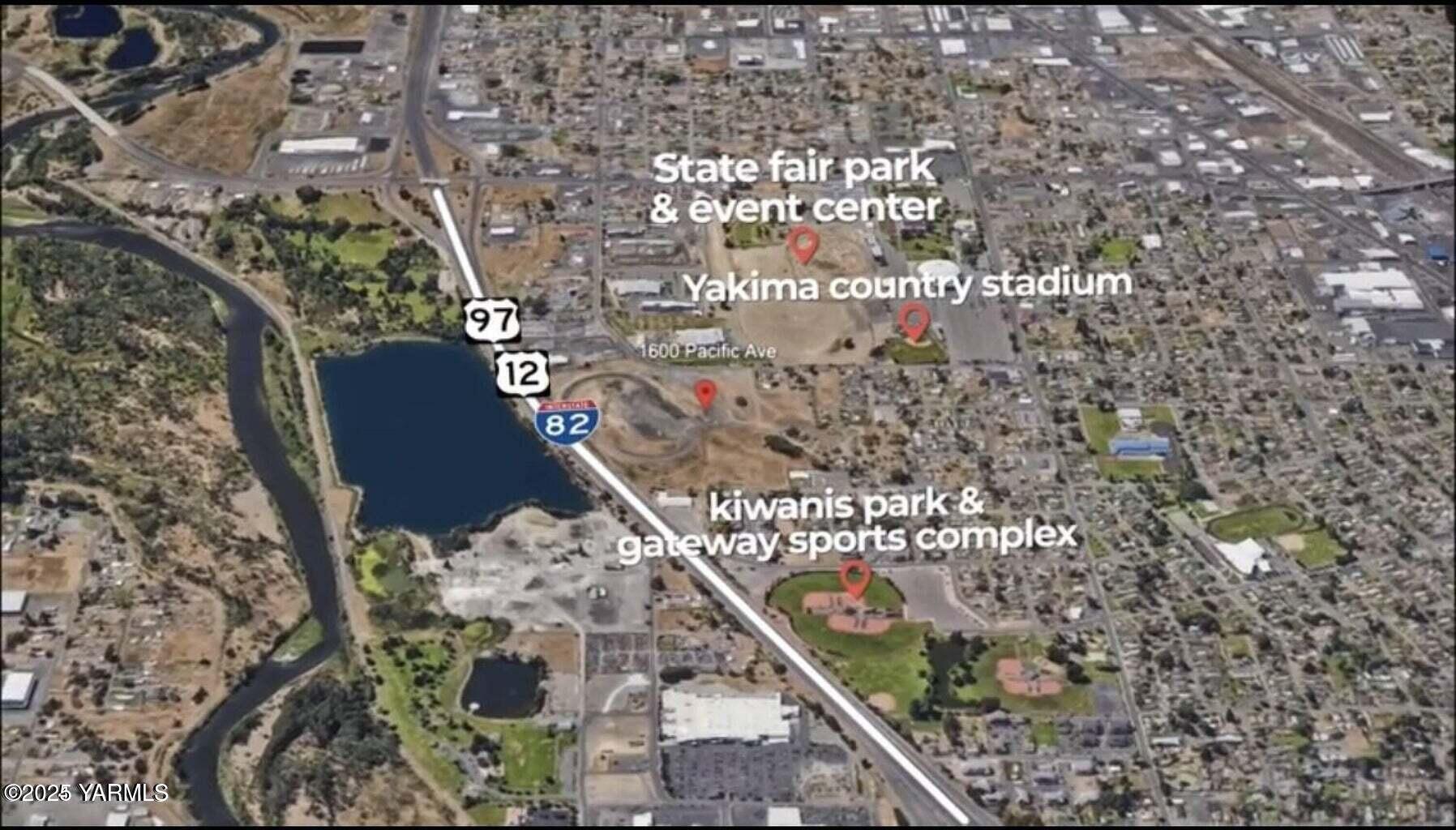 1600 Pacific Avenue Yakima, WA 98901 - Photo 2 of 2 a view of balcony with wooden floor