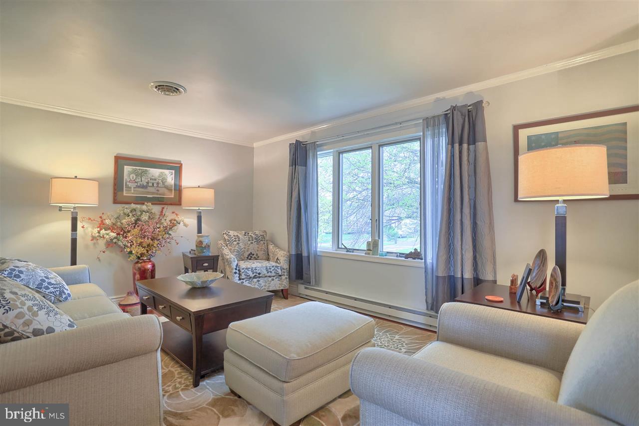 703 Baltimore Road Shippensburg, PA 17257 - Photo 4 of 25 Gallery Image 4