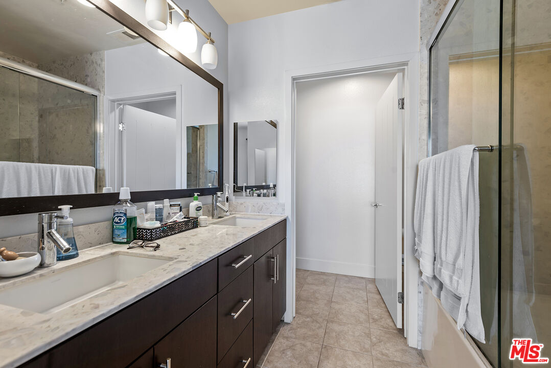 12920 West Runway Road, Unit 360 Los Angeles, CA 90094 - Photo 12 of 41