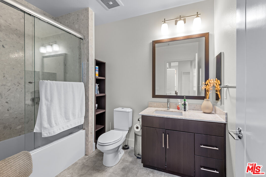 12920 West Runway Road, Unit 360 Los Angeles, CA 90094 - Photo 15 of 41
