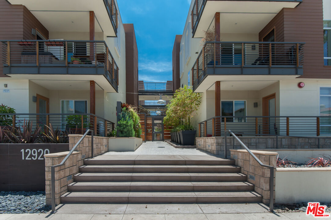 12920 West Runway Road, Unit 360 Los Angeles, CA 90094 - Photo 18 of 41