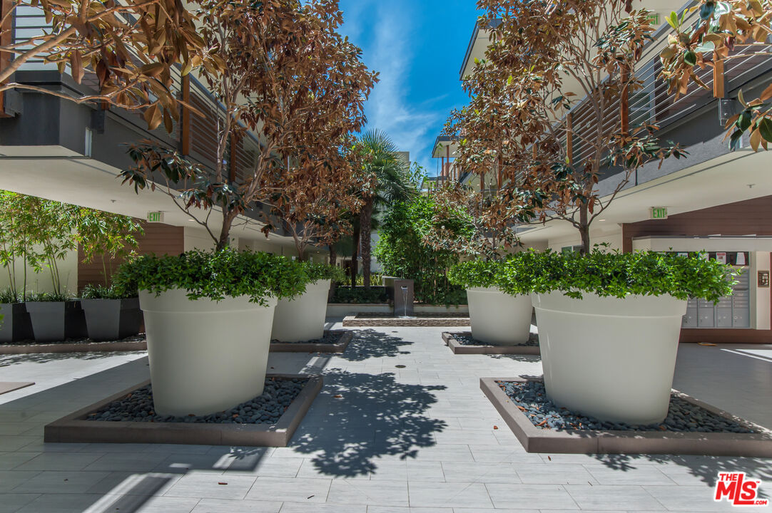 12920 West Runway Road, Unit 360 Los Angeles, CA 90094 - Photo 21 of 41