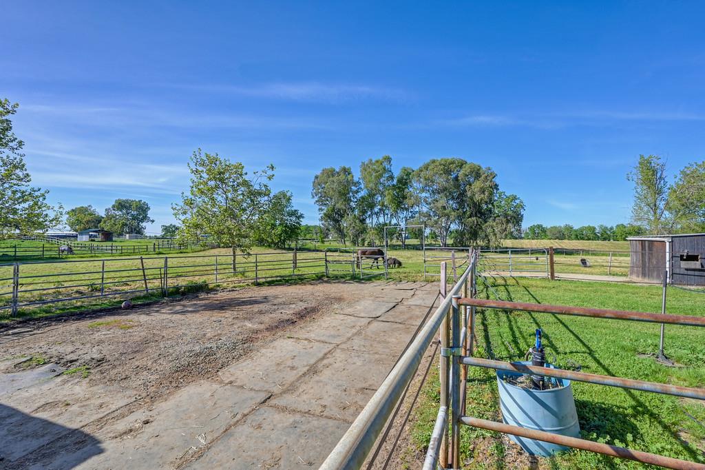 1770 McCourtney Road Lincoln, CA 95648 - Photo 35 of 55