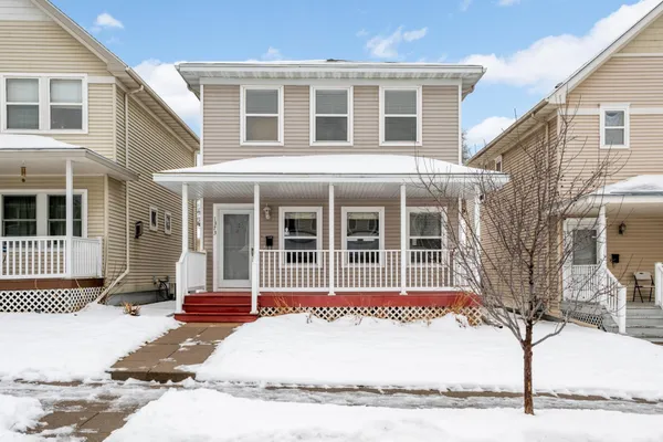 $295,000 | 1373 5th Street East, St. Paul, MN 55106