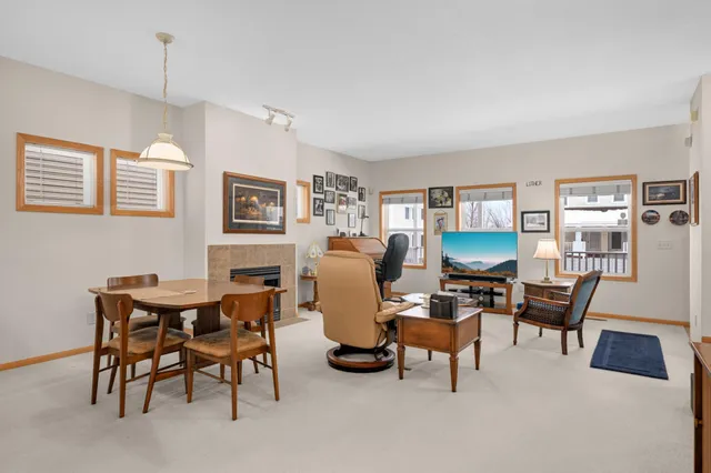 $325,000 | 1373 5th Street East, St. Paul, MN 55106