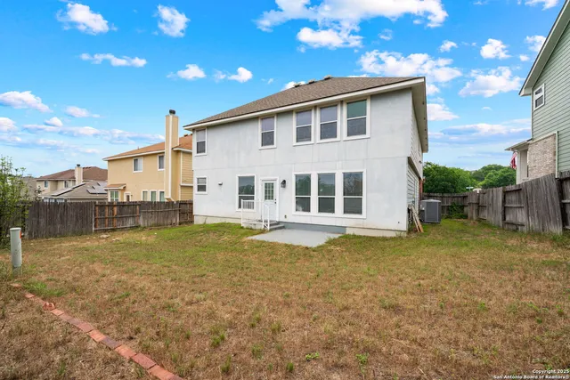 $2,450 | 23211 Kaitlyn Canyon, San Antonio, TX 78258