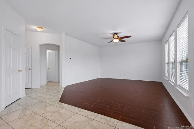 $2,450 | 23211 Kaitlyn Canyon, San Antonio, TX 78258