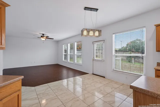 $2,450 | 23211 Kaitlyn Canyon, San Antonio, TX 78258
