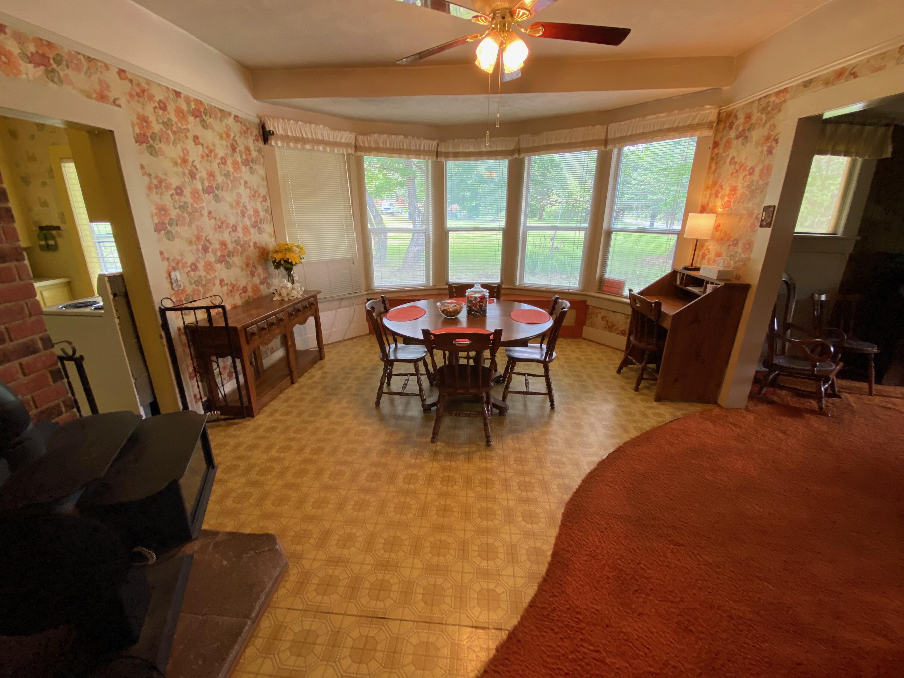 6800 Hugo Road Grants Pass, OR 97526 - Photo 9 of 24 IMG_9708