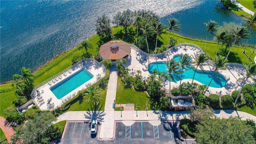 4681 Rio Poco Court Naples, FL 34109 - Photo 11 of 32