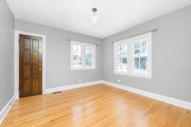 $309,000 | 729 Edgemoor Avenue, Kalamazoo, MI 49008