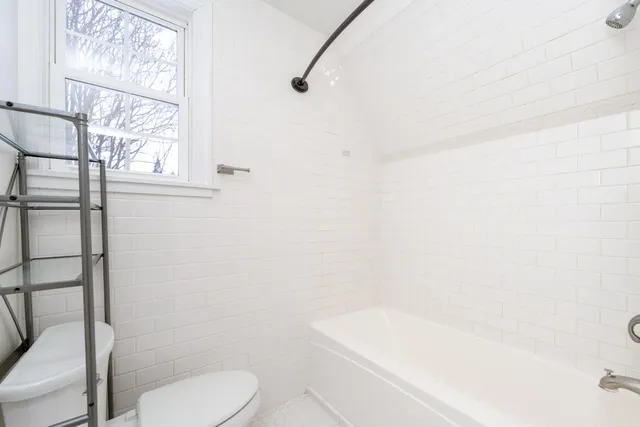 $309,000 | 729 Edgemoor Avenue, Kalamazoo, MI 49008