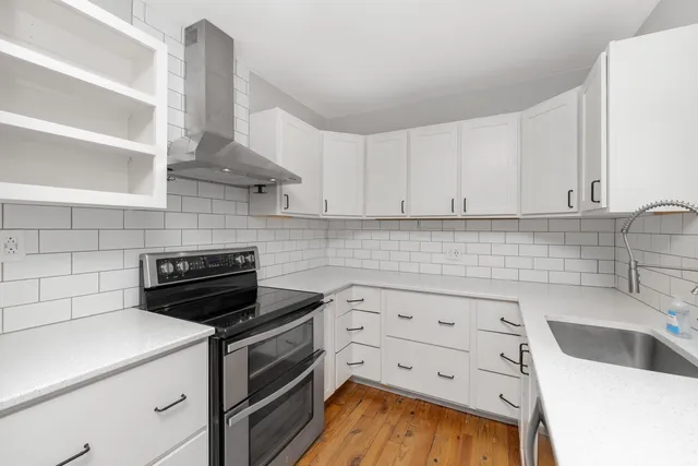 $309,000 | 729 Edgemoor Avenue, Kalamazoo, MI 49008