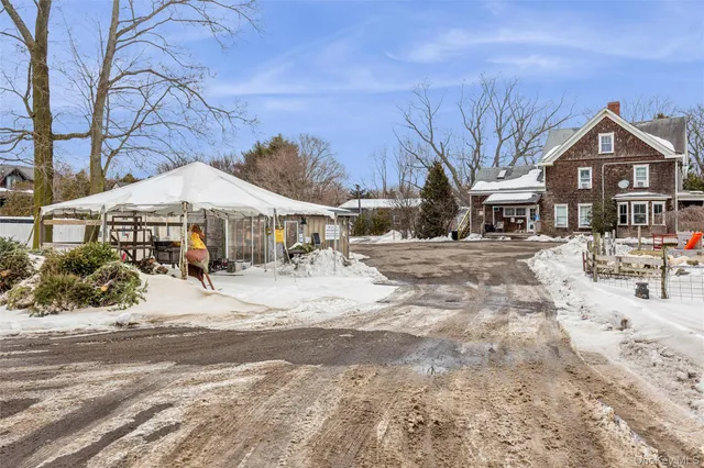 $1,475,000 | 250 Main Road, Riverhead, NY 11901