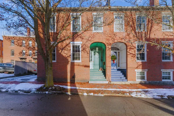 $989,000 | 11 South Street, Portland, ME 04101