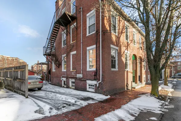 $989,000 | 11 South Street, Portland, ME 04101