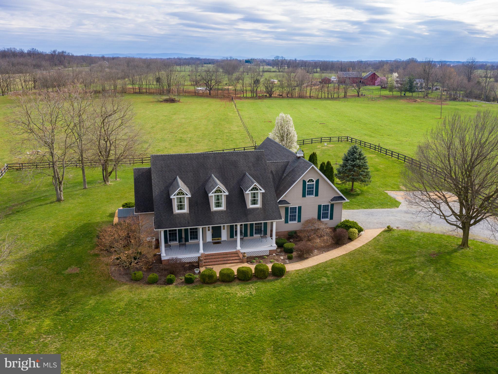 471 Longmarsh Road Berryville, VA 22611 - Photo 3 of 36 Gallery Image 3