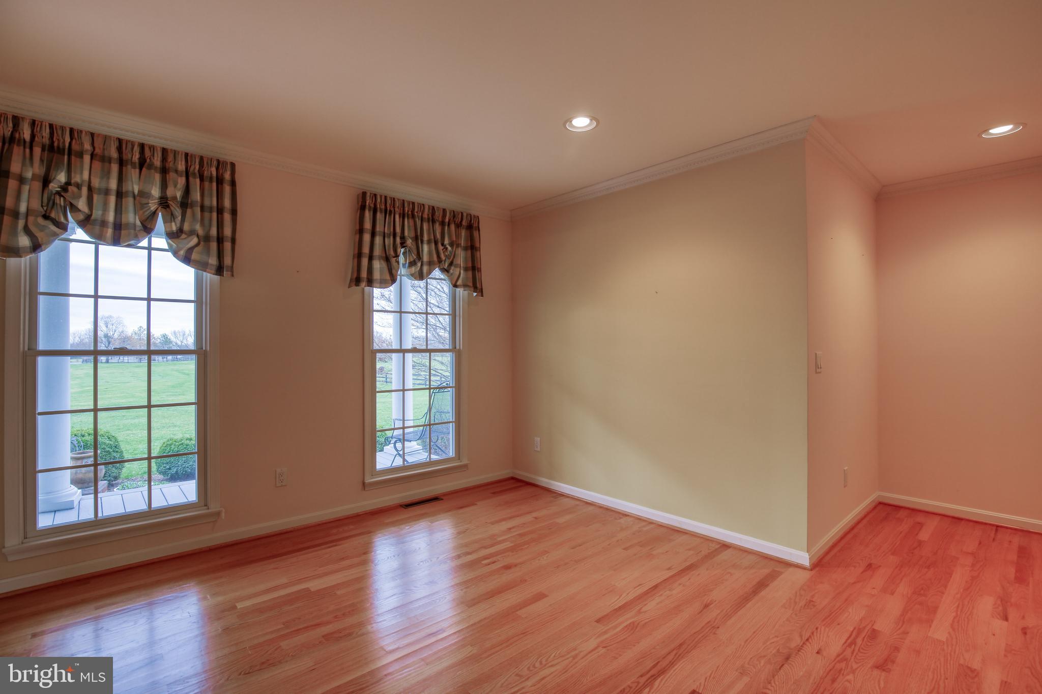 471 Longmarsh Road Berryville, VA 22611 - Photo 8 of 36 Gallery Image 8