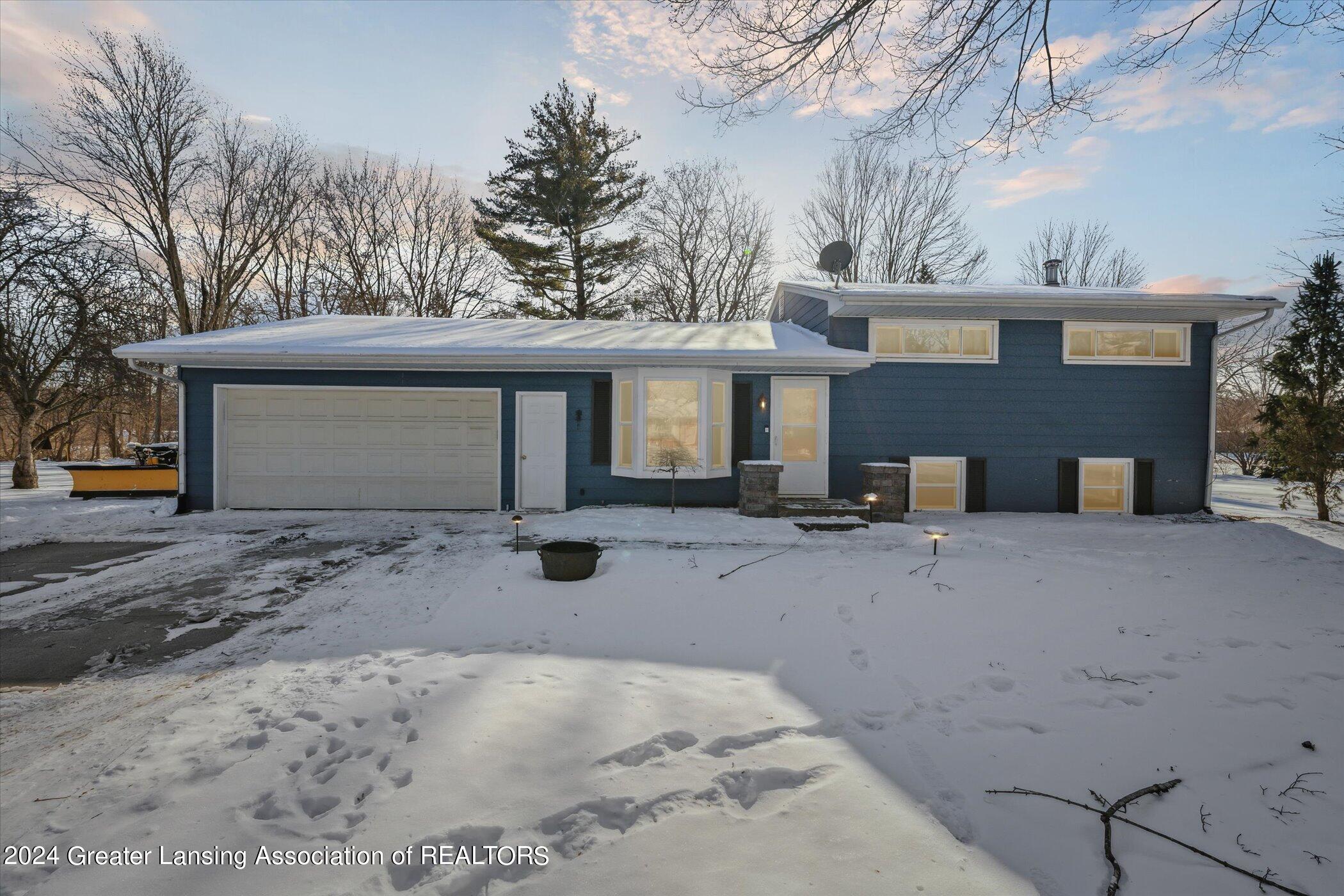 2820 Gramer Road Webberville, MI 48892 - Photo 26 of 49 Exterior Front - Night View