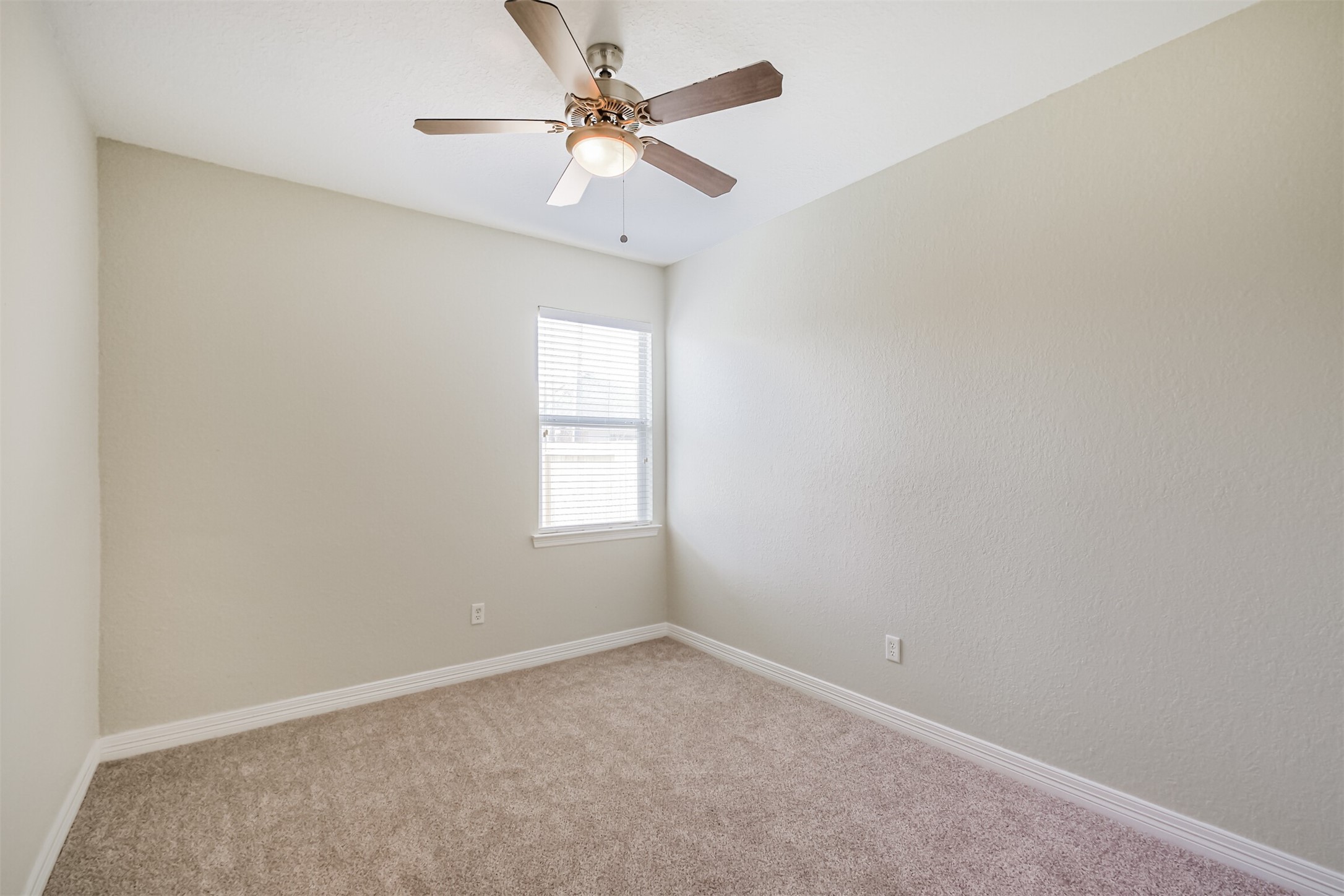 5811 Ranch Riata Court Katy, TX 77449 - Photo 27 of 35