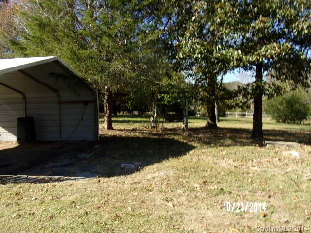 2883 Hart Road Clover, SC 29710 - Photo 12 of 19