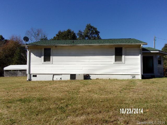 2883 Hart Road Clover, SC 29710 - Photo 14 of 19