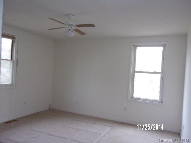 2883 Hart Road Clover, SC 29710 - Photo 5 of 19