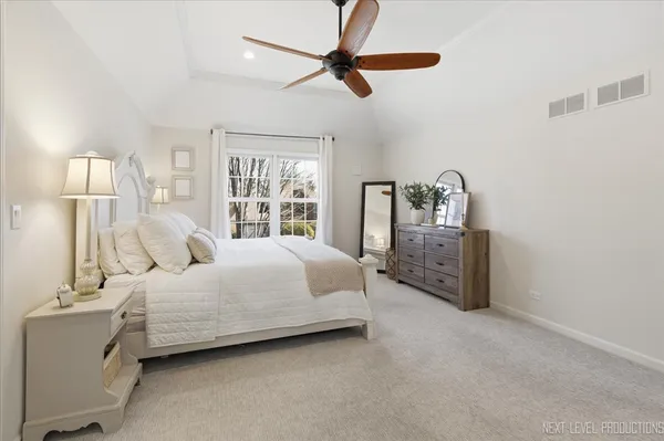 $850,000 | 1601 King Edward Avenue, St. Charles, IL 60174