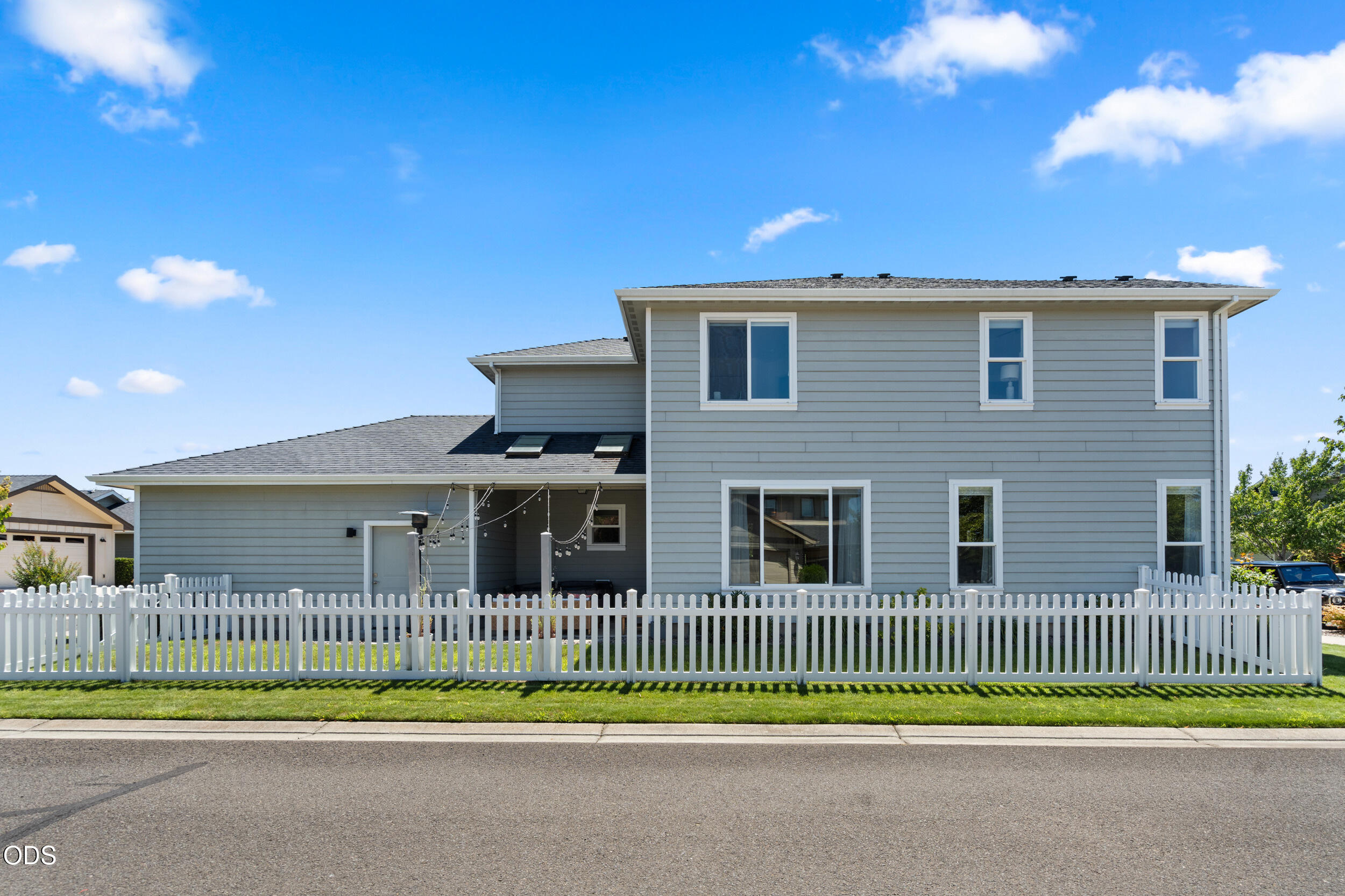 1142 North Haskell Street Central Point, OR 97502 - Photo 27 of 28