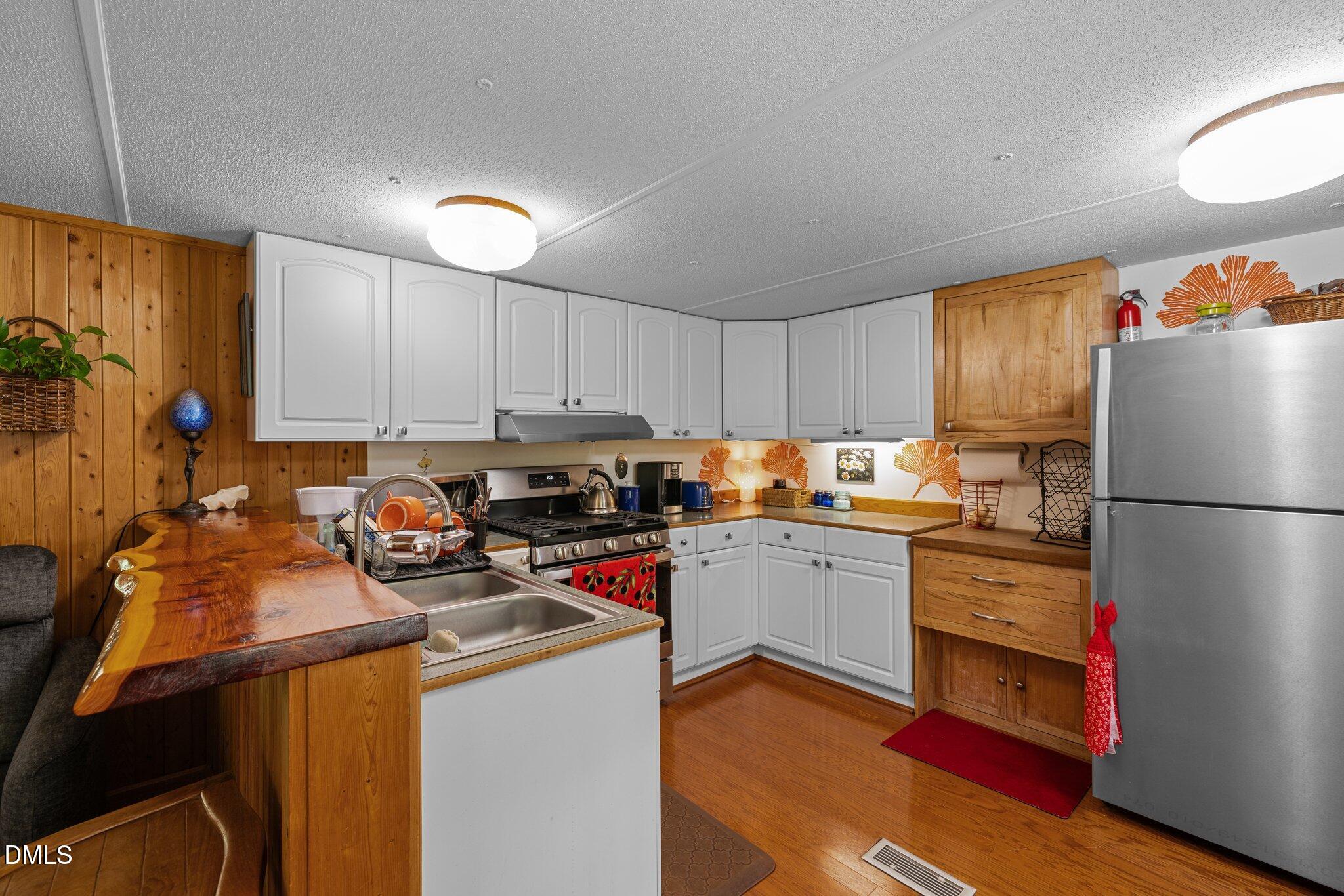 2073 North Pea Ridge Road Pittsboro, NC 27312 - Photo 20 of 59 41-web-or-mls-5Z8A8084